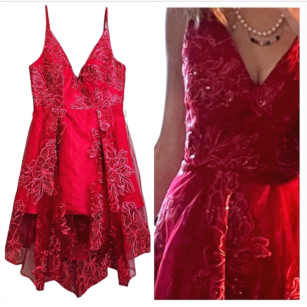 Zapaka Beautiful Red Lace Short Formal With Sequins Size Medium